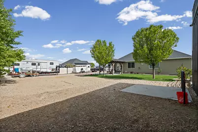 1587 E Smithfield Dr, Eagle Mountain, UT 84005 - Photo 63