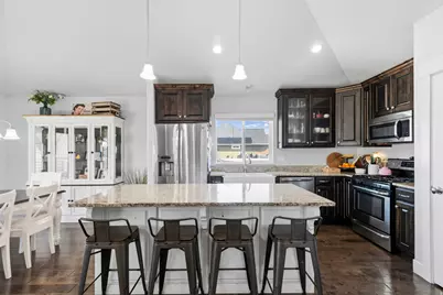 1587 E Smithfield Dr, Eagle Mountain, UT 84005 - Photo 15