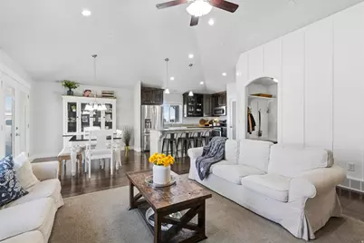 1587 E Smithfield Dr, Eagle Mountain, UT 84005 - Photo 9