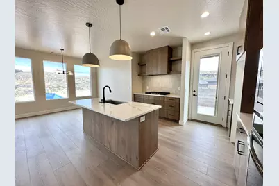 1023 N Falcon Ridge Vw #23, Hurricane, UT 84737 - Photo 9