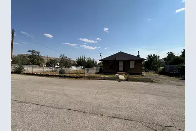 46 E E St, Helper, UT 84526 - Photo 17