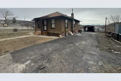 46 E E St, Helper, UT 84526 - Photo 15