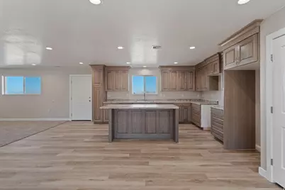 575 N Deer Meadow Dr, Oak City, UT 84649 - Photo 7