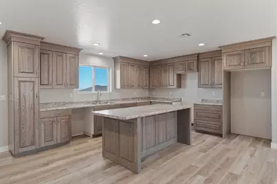 575 N Deer Meadow Dr, Oak City, UT 84649 - Photo 5