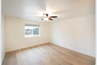 4264 W 6025 S, Roy, UT 84067 - Photo 13
