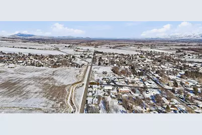 74 N 200 W, Wellsville, UT 84339 - Photo 31