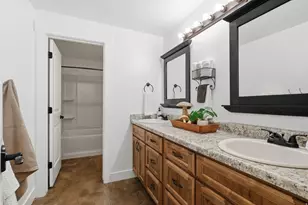 74 N 200 W, Wellsville, UT 84339 - Photo 17