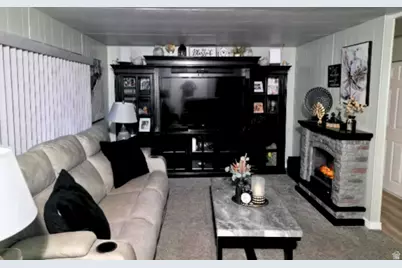 3800 S 1900 W #113, Roy, UT 84067 - Photo 5