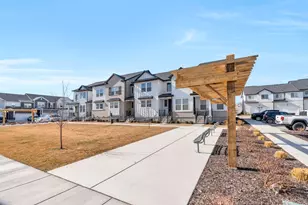 1467 N 3860 W, Lehi, UT 84043 - Photo 33