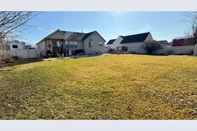 3523 N 3000 W, Farr West, UT 84404 - Photo 19