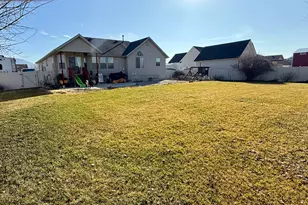 3523 N 3000 W, Farr West, UT 84404 - Photo 19