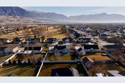 3523 N 3000 W, Farr West, UT 84404 - Photo 23