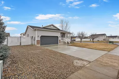 1337 W 2050 N, Clinton, UT 84015 - Photo 3