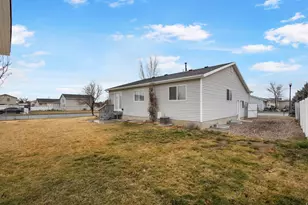 1337 W 2050 N, Clinton, UT 84015 - Photo 25
