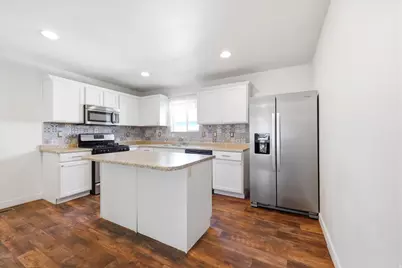 266 N 725 E, Vineyard, UT 84059 - Photo 5