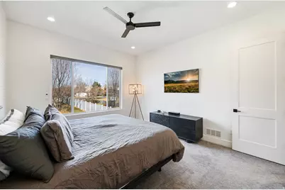 657 E Vandalay Ln S, Draper, UT 84020 - Photo 17