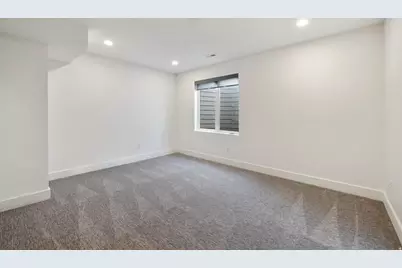 657 E Vandalay Ln S, Draper, UT 84020 - Photo 29