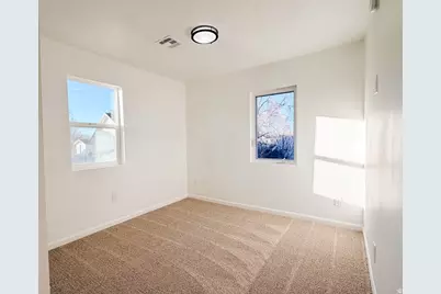 327 E 300 S, Gunnison, UT 84634 - Photo 15