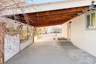 327 E 300 S, Gunnison, UT 84634 - Photo 25