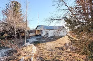 327 E 300 S, Gunnison, UT 84634 - Photo 29