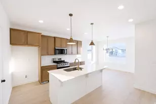 1184 E Blackfeet Dr, Eagle Mountain, UT 84005 - Photo 3