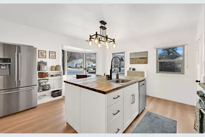 696 S Locust Ave, Pleasant Grove, UT 84062 - Photo 9