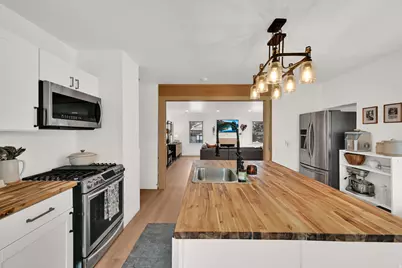 696 S Locust Ave, Pleasant Grove, UT 84062 - Photo 13