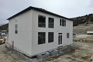 3605 E Lakota Dr, Eagle Mountain, UT 84005 - Photo 3