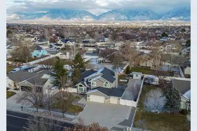 9943 S 3200 W, South Jordan, UT 84095 - Photo 41