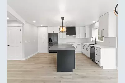 9943 S 3200 W, South Jordan, UT 84095 - Photo 15