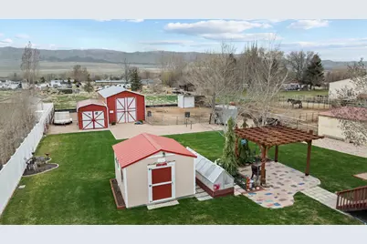 366 S 200 E, Mona, UT 84645 - Photo 37