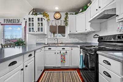 366 S 200 E, Mona, UT 84645 - Photo 11