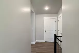 2288 E Sego Liliy Dr, Eagle Mountain, UT 84005 - Photo 11