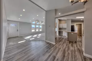 55 E Mt Peale Dr, Moab, UT 84532 - Photo 9