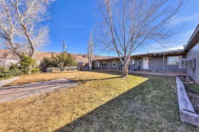 55 E Mount Peale Dr, Moab, UT 84532 - Photo 33