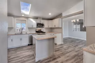 55 E Mt Peale Dr, Moab, UT 84532 - Photo 19