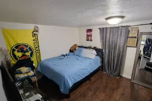 8812 S Stratford Cir, Sandy, UT 84070 - Photo 11