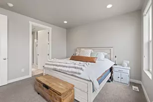 1325 E Desert Peak, Eagle Mountain, UT 84005 - Photo 21