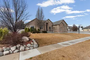 12472 S Freedom Hill Way, Herriman, UT 84096 - Photo 1