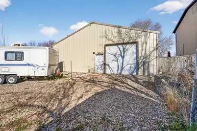 911 S 1500 E, Clearfield, UT 84015 - Photo 27