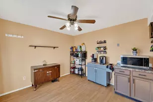 911 S 1500 E, Clearfield, UT 84015 - Photo 9