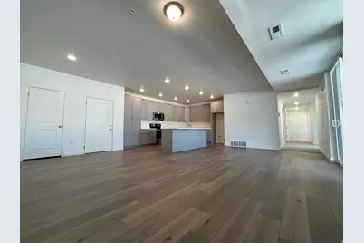 736 W W Blue Magic Ln S #R202, Midvale, UT 84047 - Photo 5