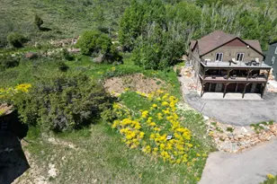 697 N Lochwood Dr, Garden City, UT 84028 - Photo 9