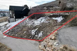 697 N Lochwood Dr, Garden City, UT 84028 - Photo 9