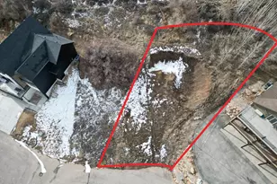 697 N Lochwood Dr, Garden City, UT 84028 - Photo 7