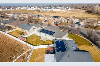 589 W 25 N, Clearfield, UT 84015 - Photo 25