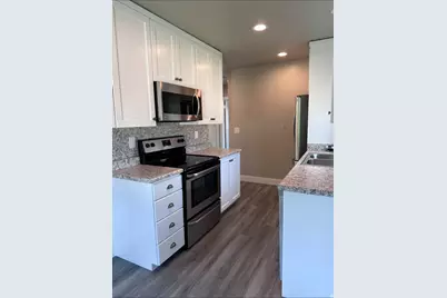 866 Hillcrest Ave, Logan, UT 84321 - Photo 5