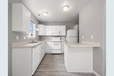 369 N Main St E #2, Orem, UT 84057 - Photo 5