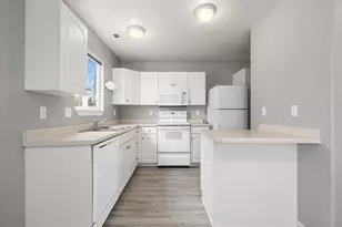 369 N Main St E, Orem, UT 84057 - Photo 5