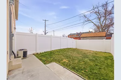 369 N Main St E #2, Orem, UT 84057 - Photo 17